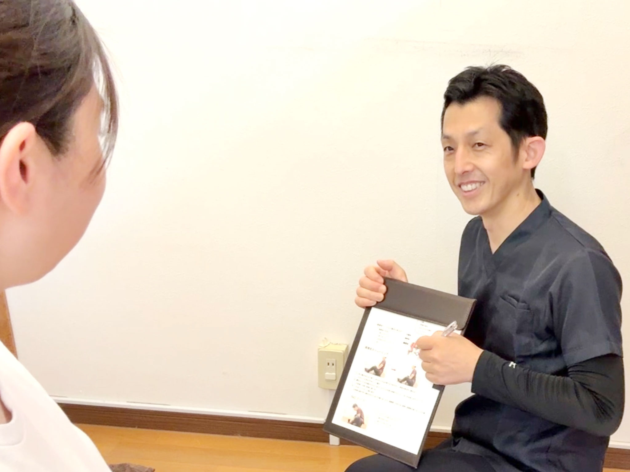 整体院の診療風景